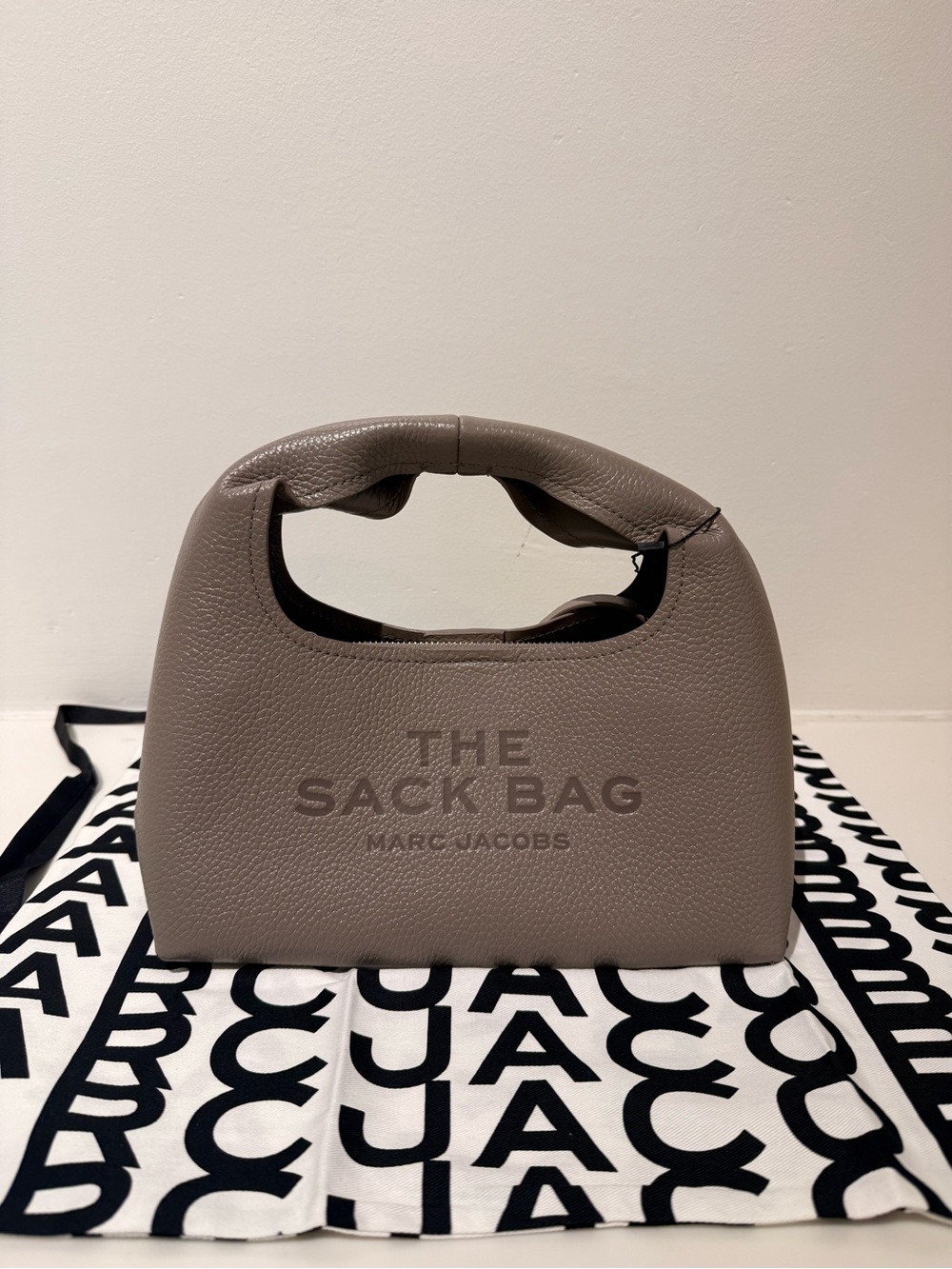 NWT Marc Jacobs the mini sack bag - cement